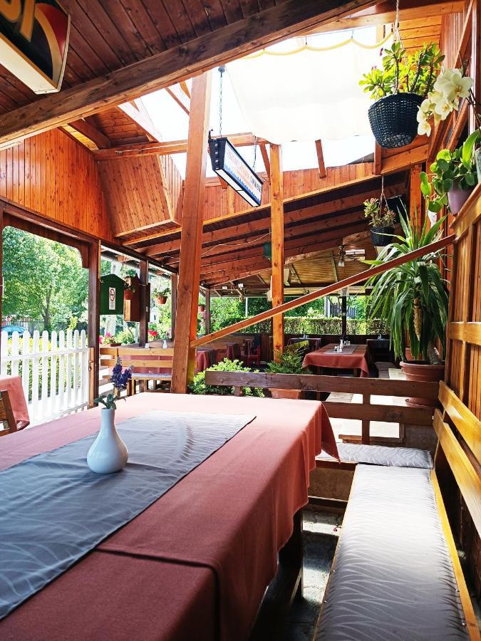 Janika Pension Vonyarcvashegy Εξωτερικό φωτογραφία