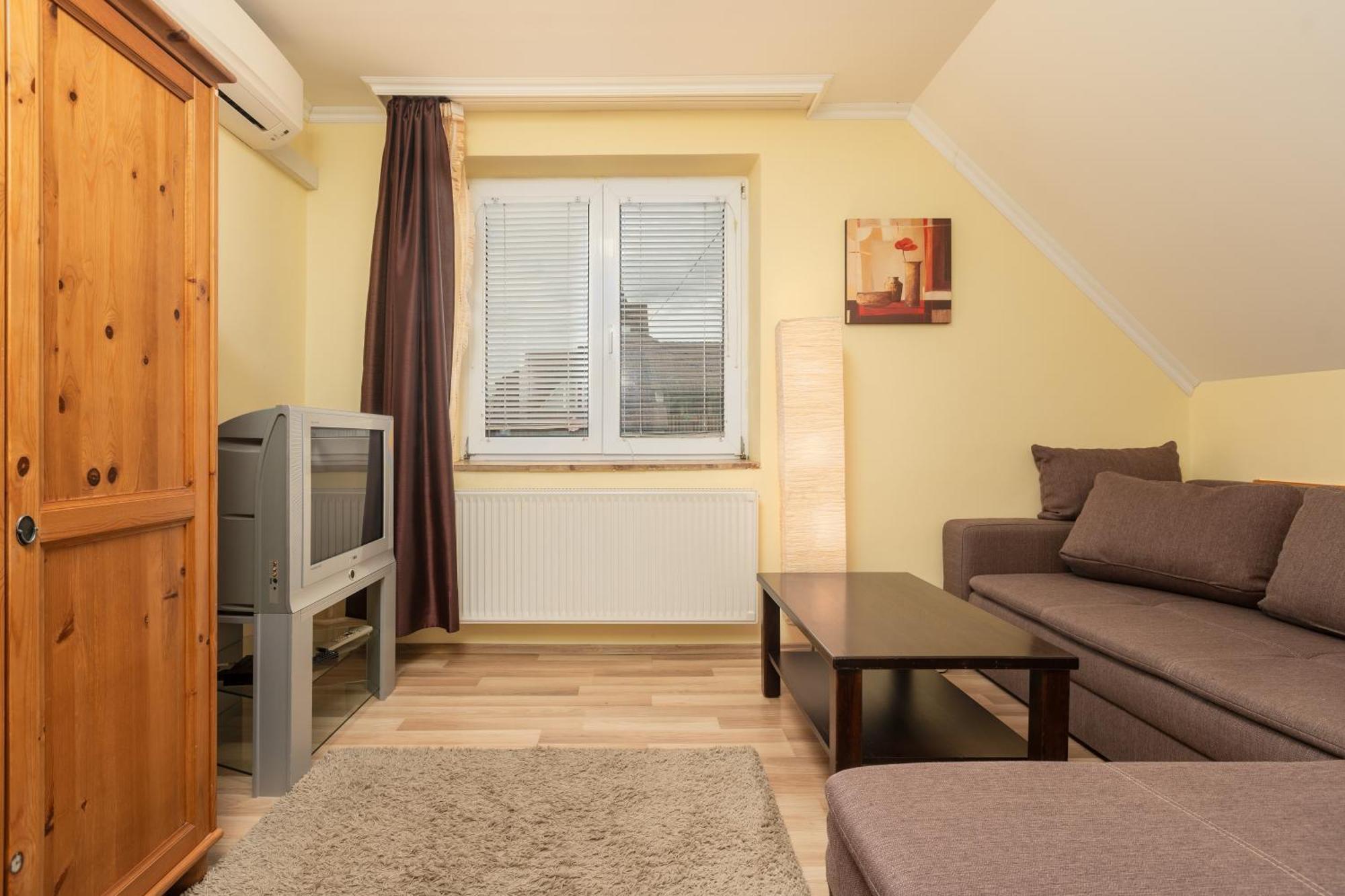 Janika Pension Vonyarcvashegy Εξωτερικό φωτογραφία